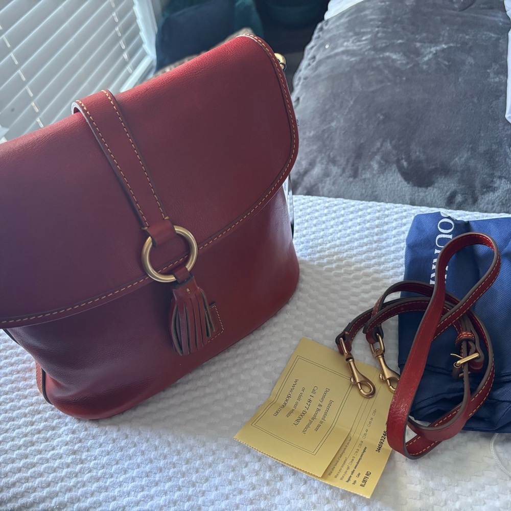 Dooney and Bourke Dottie Florentine  Red Leather Shoulder/crossbody  Bag